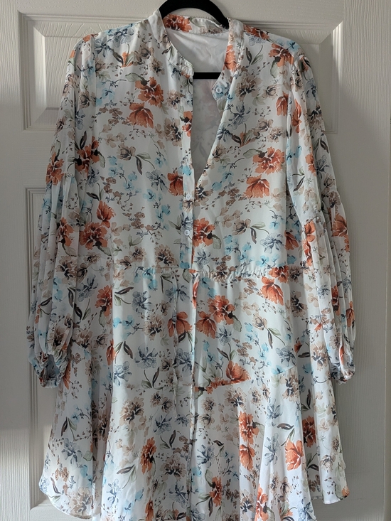 Source Unknown Dresses & Skirts - Floral Button-Front Tiered Dress in White with Orange & Blue Flowers